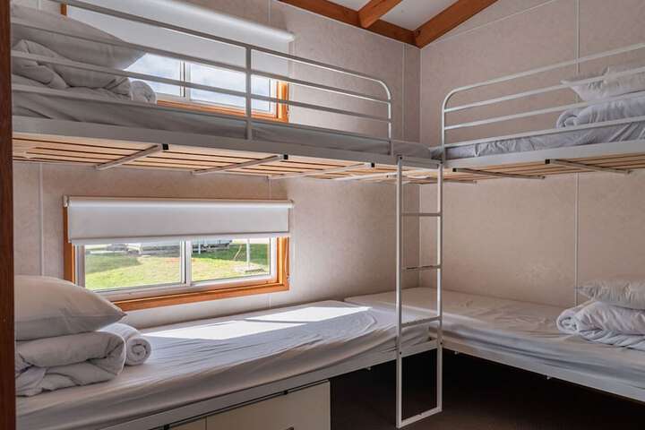 Room 40 of 173