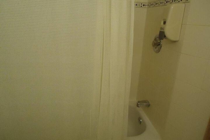 Room 44 of 62