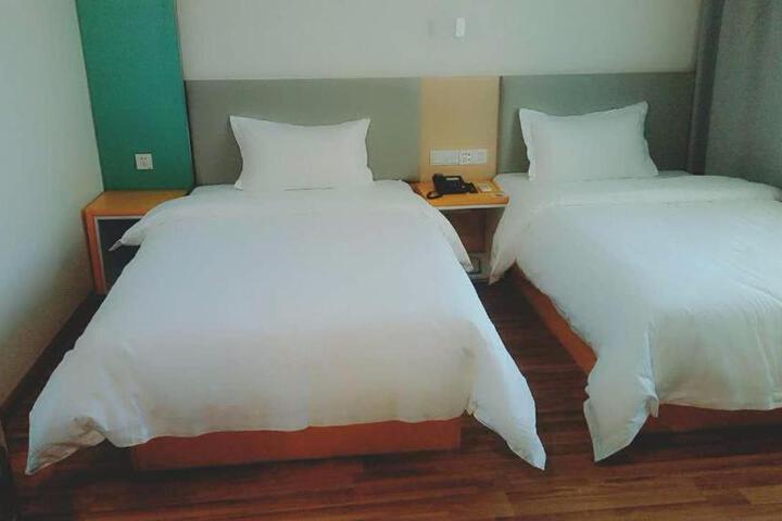 Photo of 7Days Inn Urumqi Midong Middle Road Shenhua Mining Bureau Branch