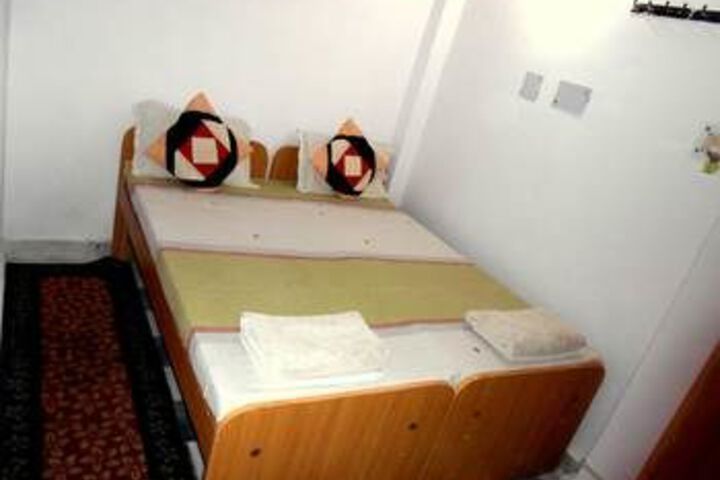 Room 35 of 46