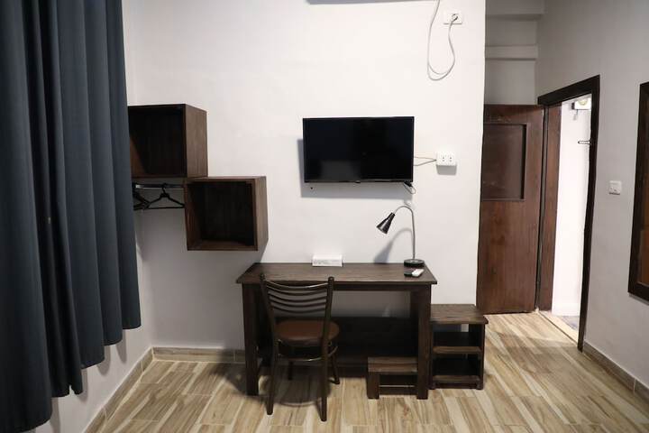 Room 73 of 114
