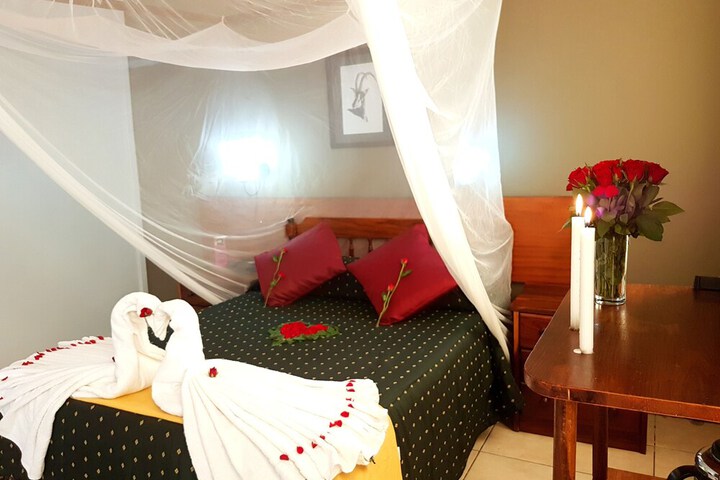 Room 4 of 41