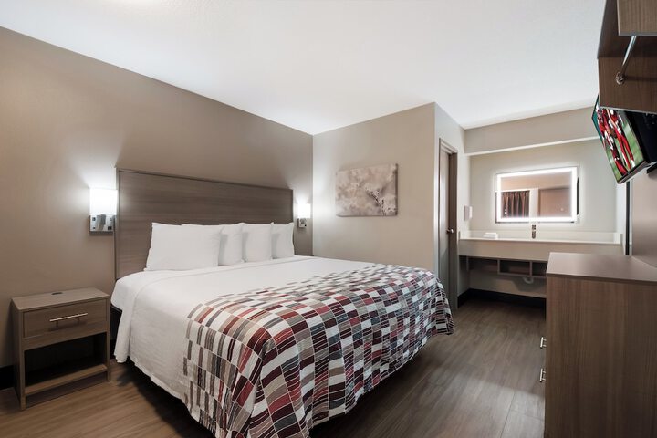 Standard | King Bed (9 of 9)