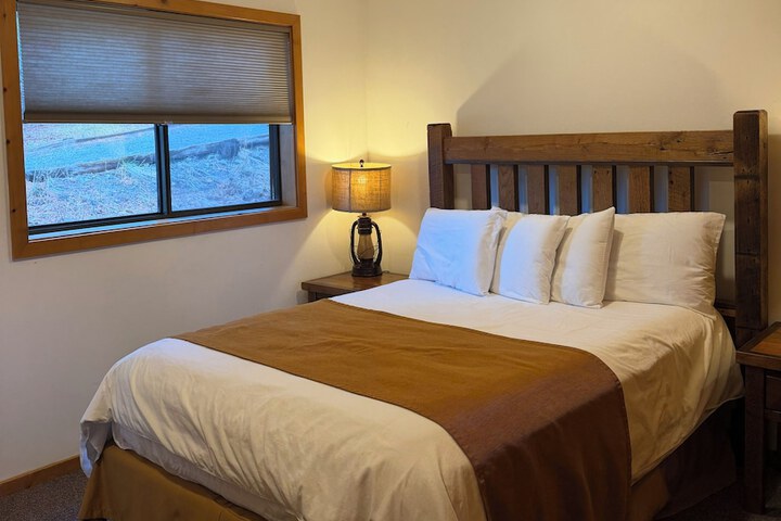 Room 7 of 61