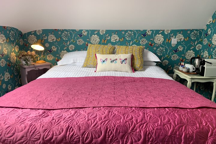 Room 16 of 48