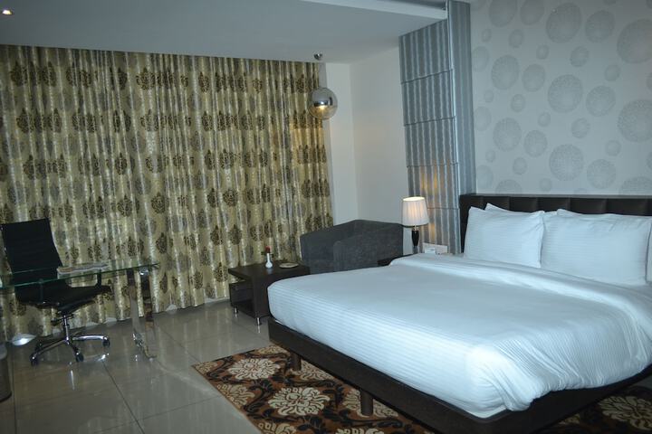 Room 4 of 57