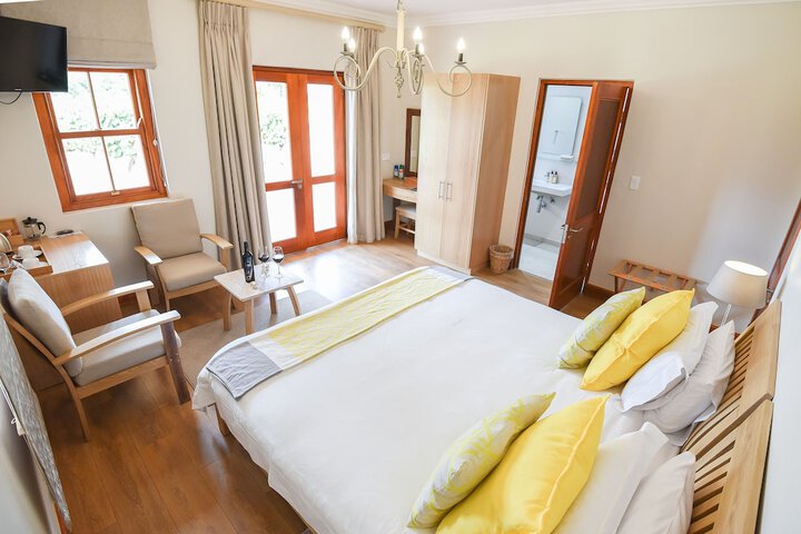 Room 4 of 35