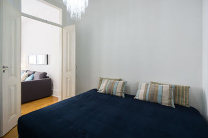 Room 111 of 263
