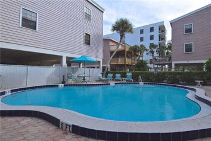 Pool 26 of 42