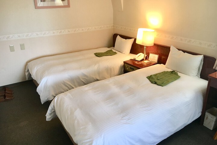 Room 11 of 55