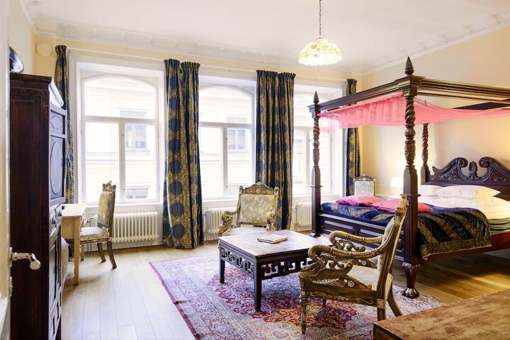 Room 15 of 66