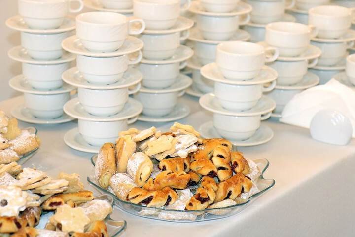 Breakfast/Coffee Service 104 of 187