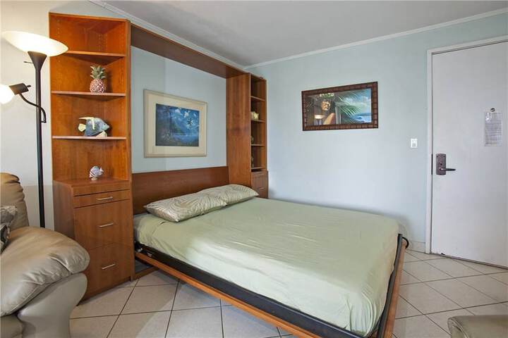 Room 5 of 55