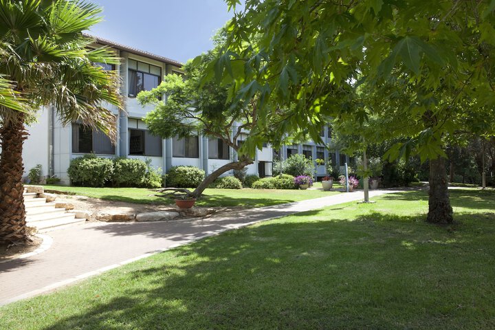 Hotel Exterior 45 of 45