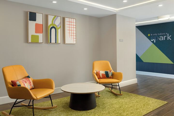 Entrance & Lobby