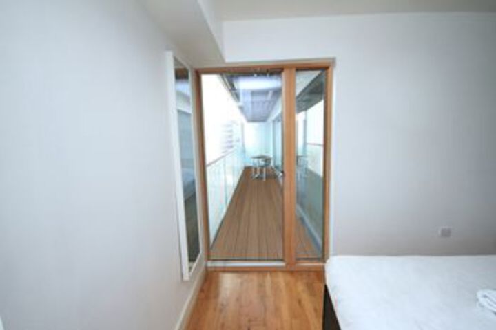 Room 16 of 22