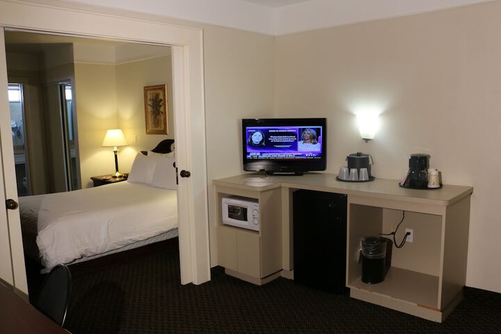 Room 17 of 24