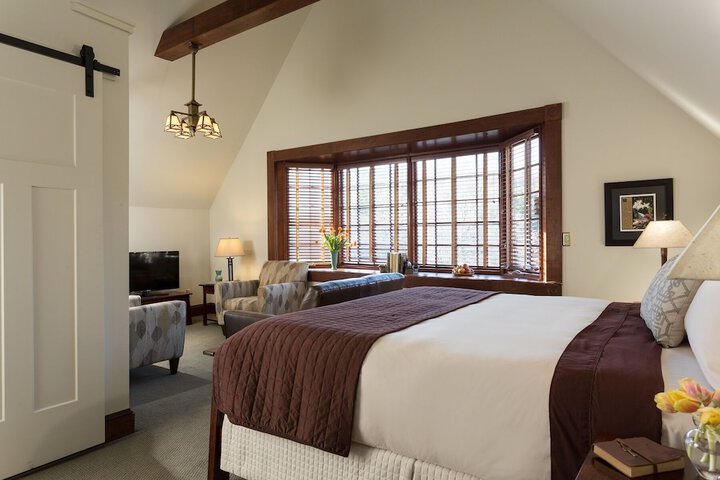 Room 4 of 60