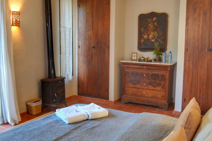Room 11 of 85