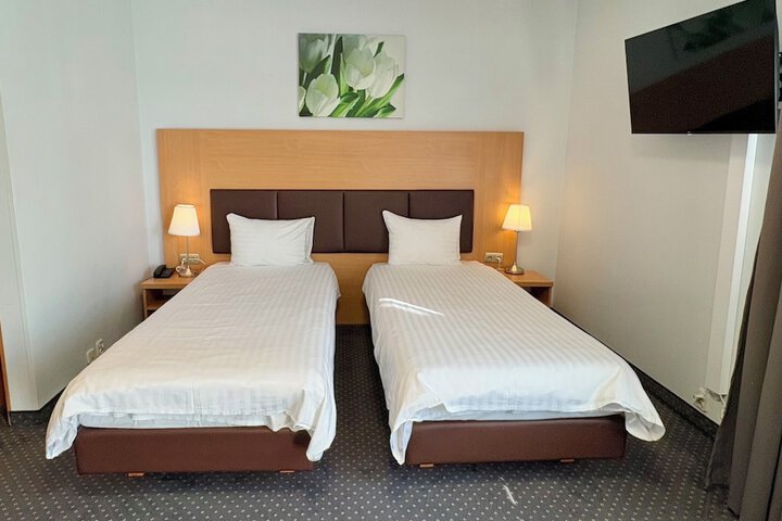 Room 32 of 92
