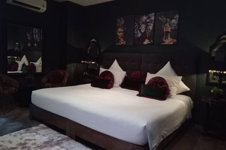 Room 4 of 45