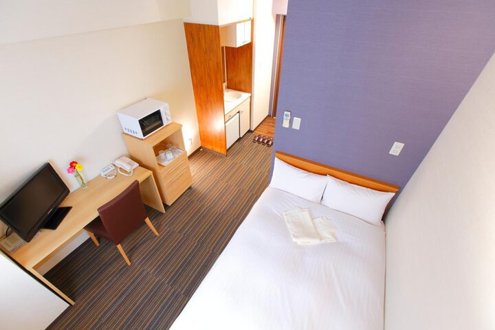 Room 10 of 20