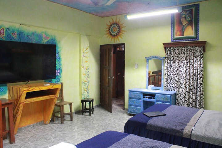 Room 5 of 11