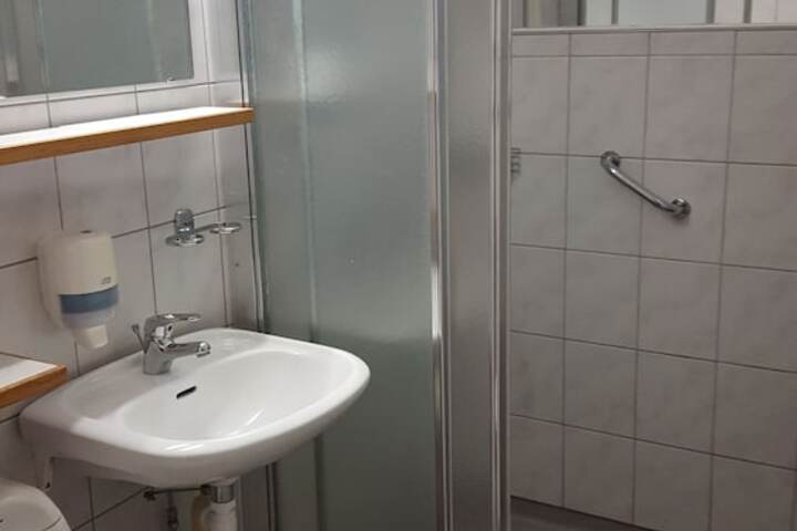 Room 14 of 38