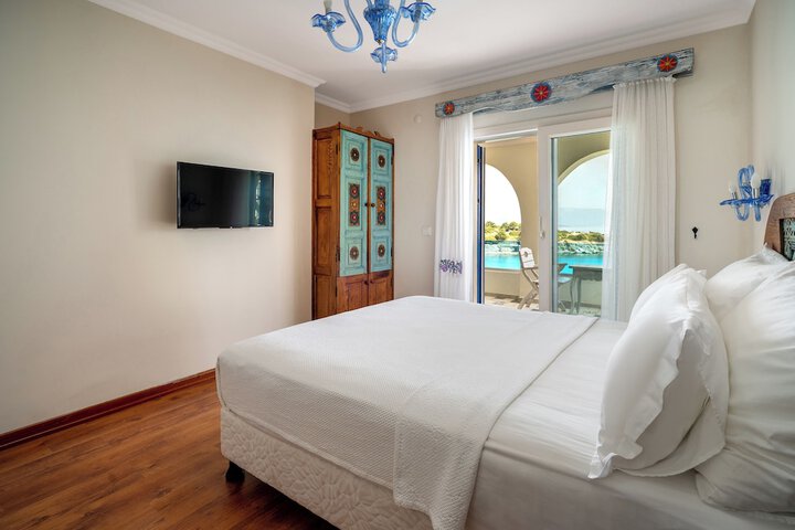 Room 6 of 29