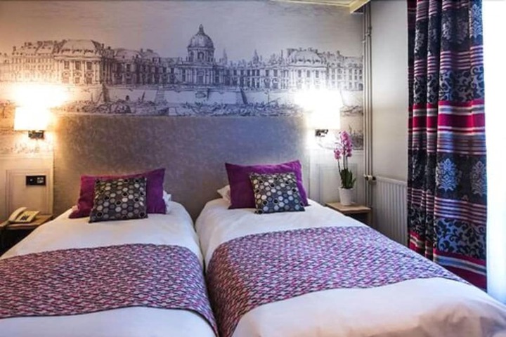 Room 21 of 71