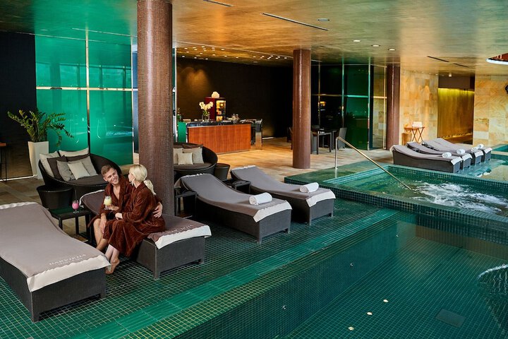 Pool 71 of 136
