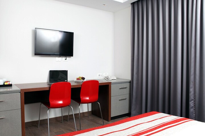 Photo 6