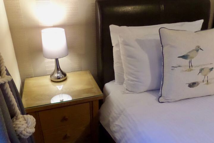 Room 9 of 47