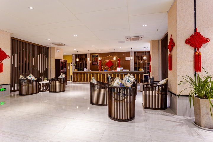 Hotel Interior 10 of 14