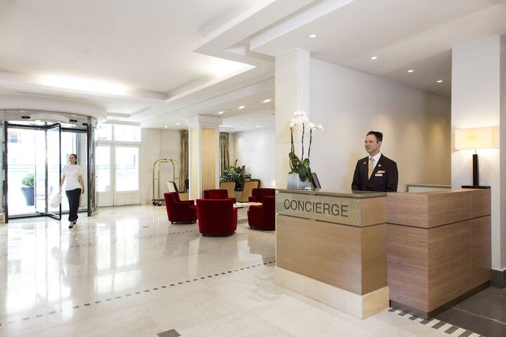 Concierge desk