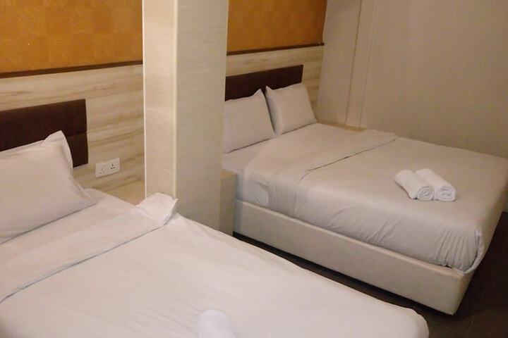 Room 28 of 36