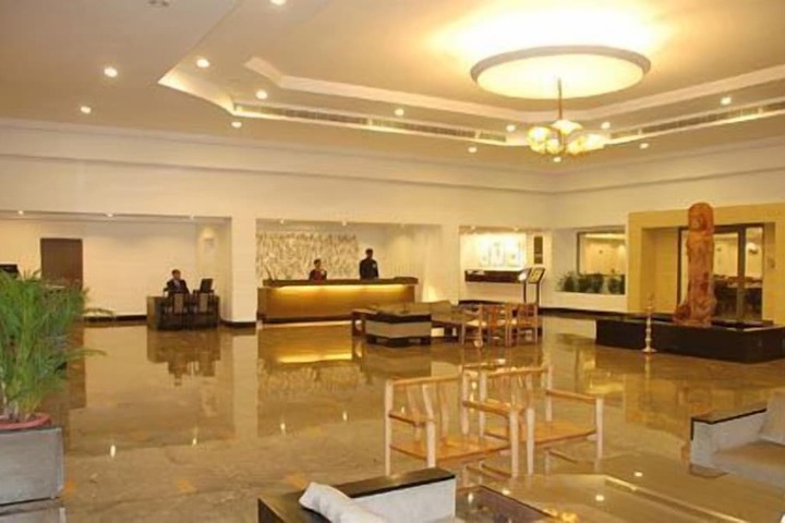 Entrance & Lobby