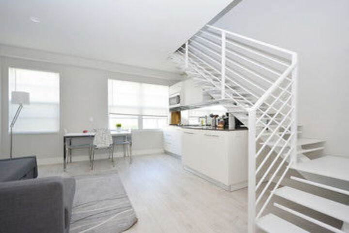 Photo of Art Deco Townhouse Apartments