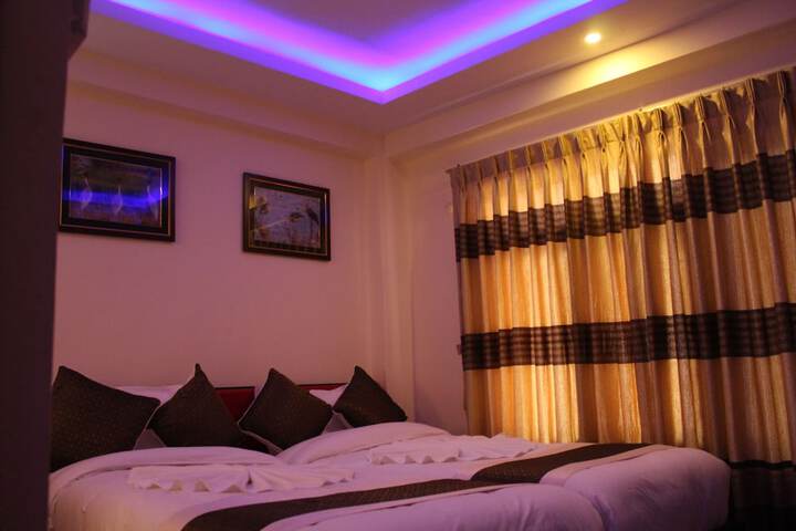 Room 20 of 38