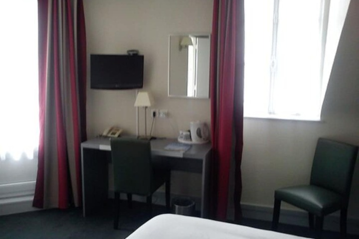 Room amenity
