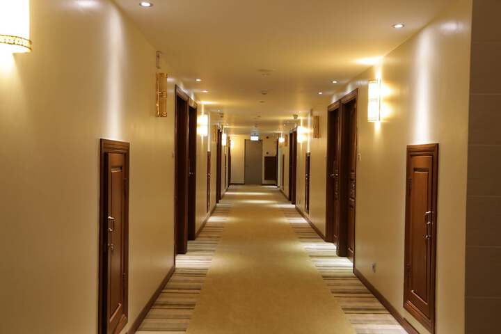 Ballroom/Hall 32 of 32