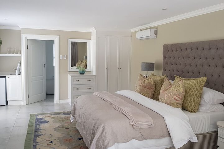 Room 8 of 61