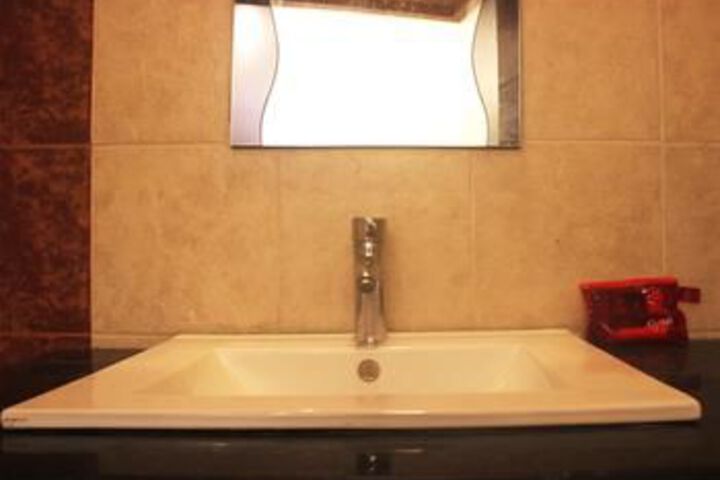 Room 3 of 15