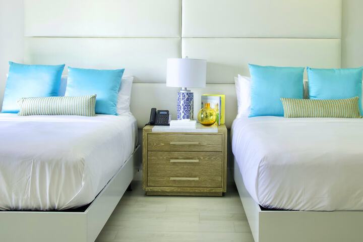 Room 3 of 34