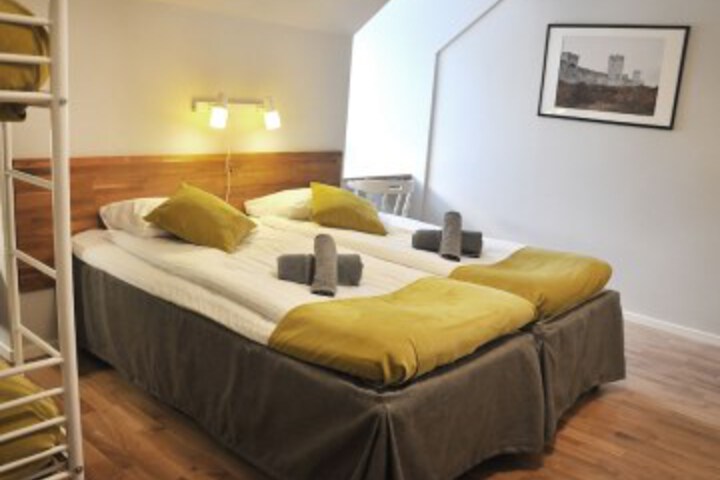 Room 40 of 138
