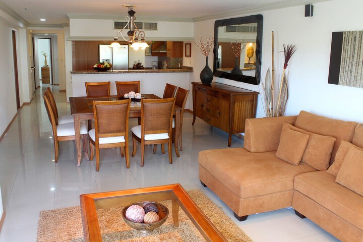Room 11 of 26