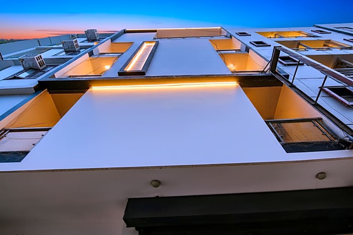 Via Aerosky Inn