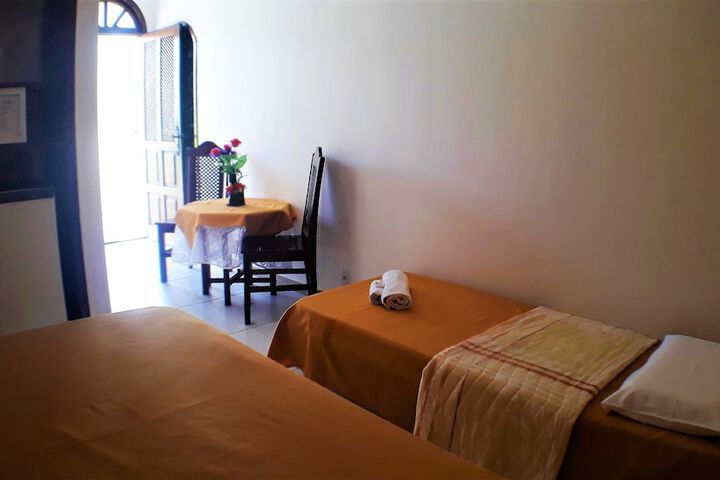 Room 12 of 74