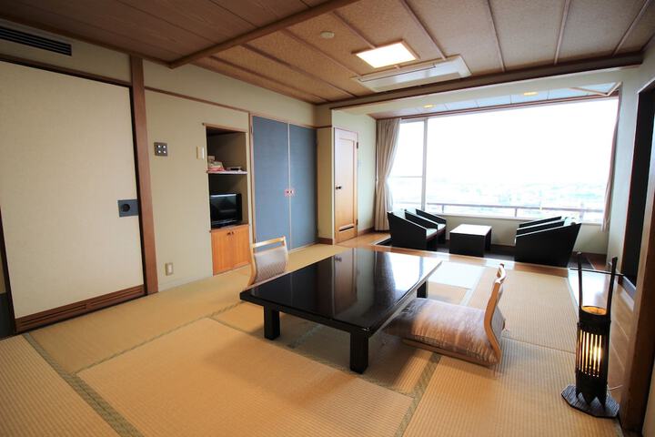Room 7 of 39