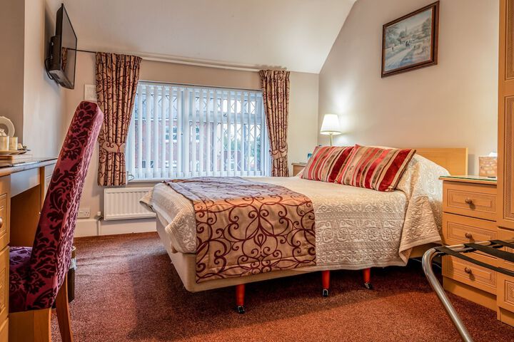 Room 14 of 27